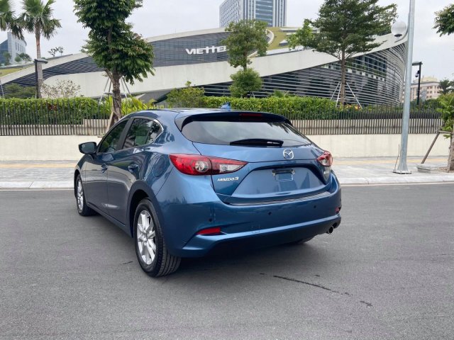 Bán Mazda 3 2.0 Hatchback 1.5AT 2019, màu xanh0