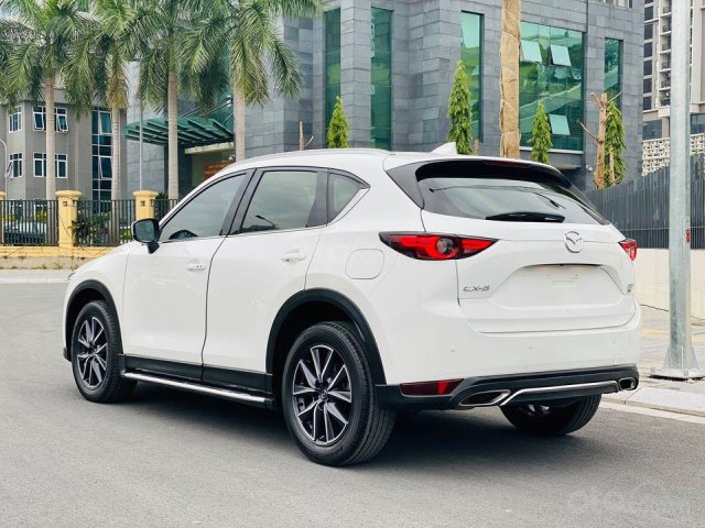 Cần bán xe Mazda CX-5 2.5AT 2018, màu trắng0