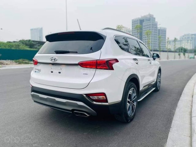 Bán Hyundai Santa Fe 2.4AT Premium 2019, full xăng0