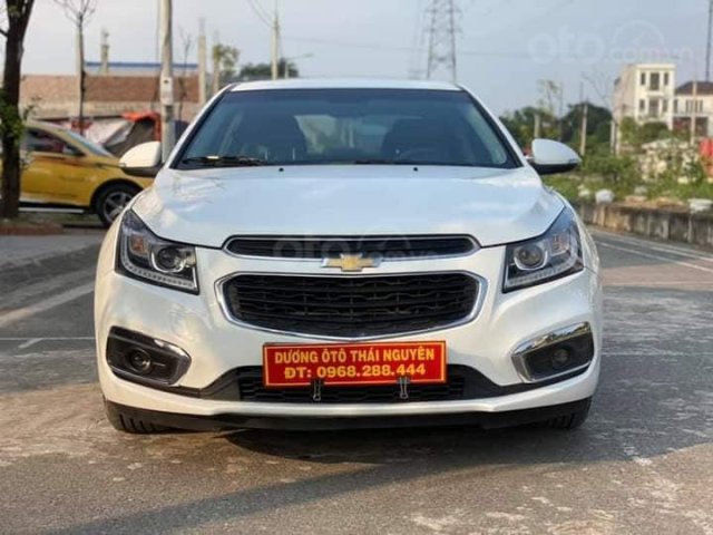 Chevrolet Cruze LTZ 2017 chạy hơn 30000 km, màu trắng