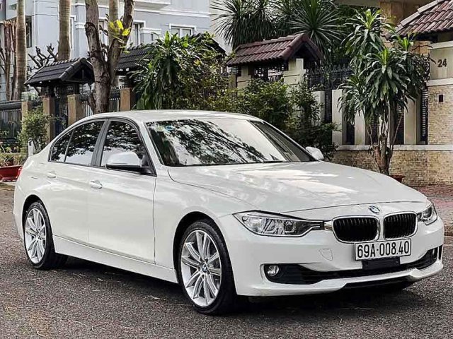 Bán BMW 3 Series 320i sản xuất 2013, màu trắng, xe nhập, giá 770tr0