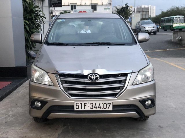 Cần bán xe Toyota Innova 2015 giá cạnh tranh0