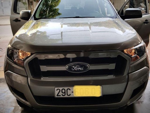 Bán xe Ford Ranger 2015, màu vàng cát0