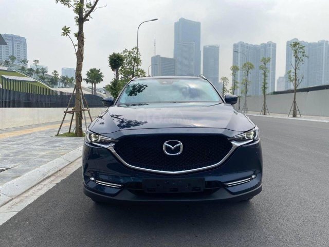 Cần bán Mazda CX5 Premium 2.0AT 2019 màu xanh đen, nội thất đen0