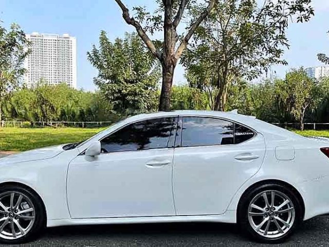 Bán Lexus IS năm 2007, màu trắng, xe nhập còn mới