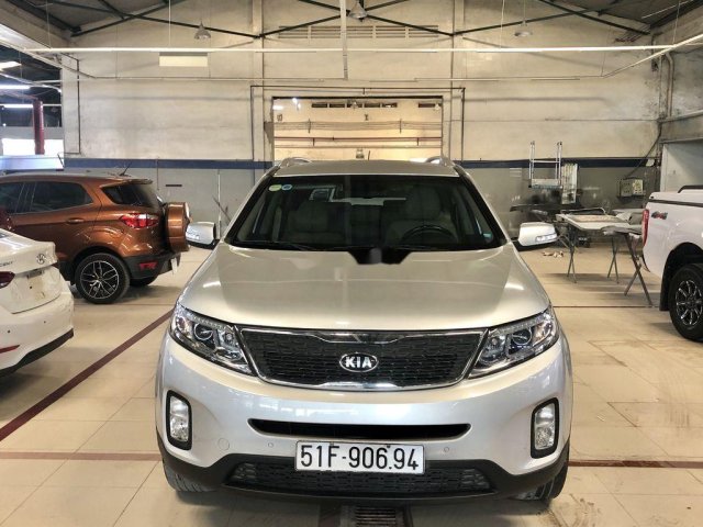 Bán xe Kia Sorento năm sản xuất 2016, xe chính chủ còn mới