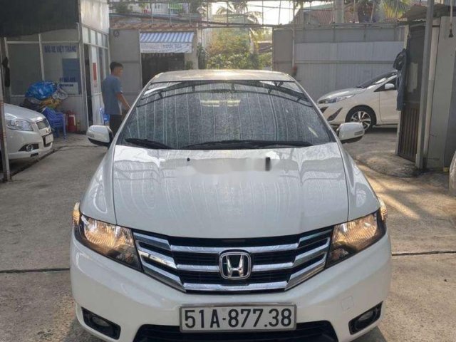 Cần bán gấp Honda City năm sản xuất 2014 còn mới