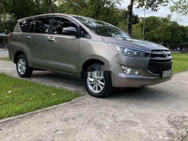 Cần bán gấp Toyota Innova sản xuất năm 2018 còn mới0