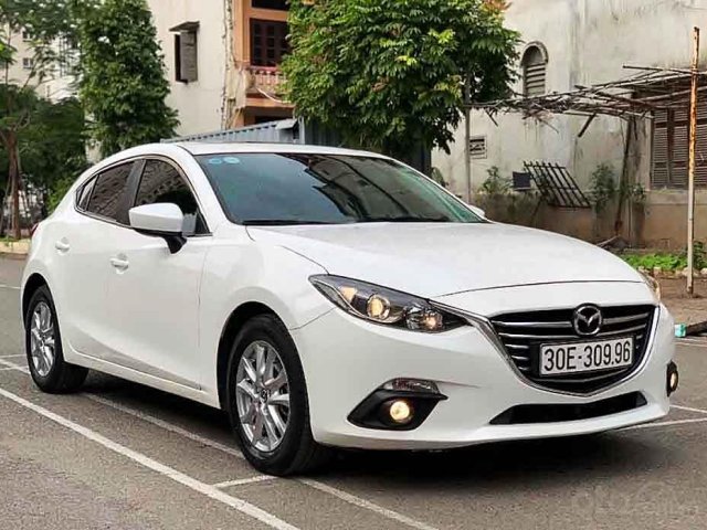 Bán Mazda 3 sản xuất 2015, màu trắng còn mới, giá chỉ 525 triệu0