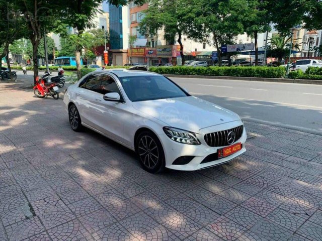 Bán xe Mercedes C200 model mới 2019