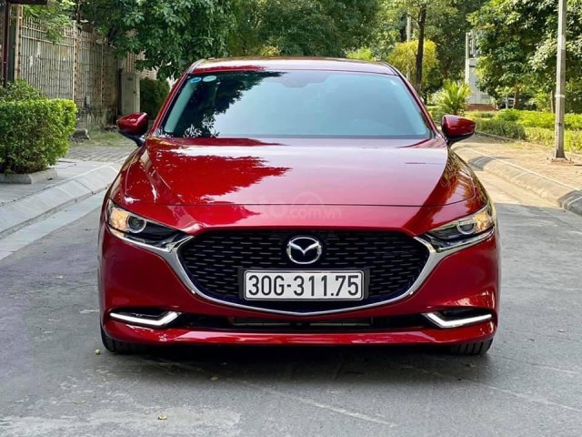 Mazda 3 1.5 màu đỏ pha lê sản xuất và đăng kí 5/20200