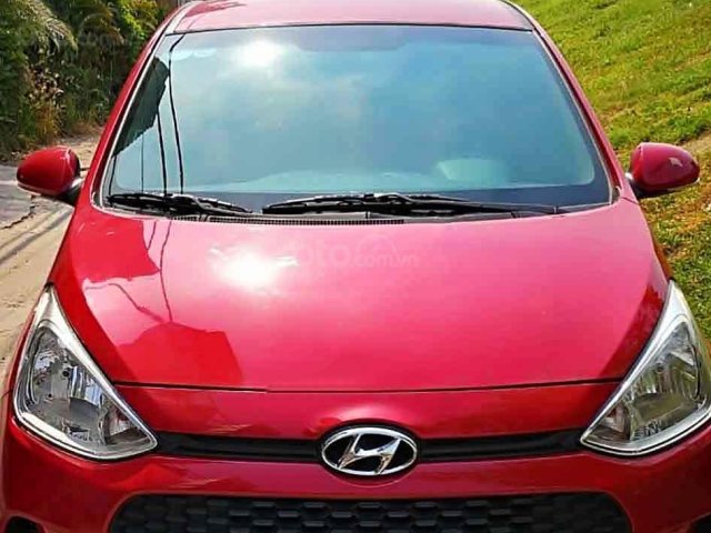 Cần bán Hyundai Grand i10 năm sản xuất 2017, màu đỏ, giá chỉ 309 triệu0