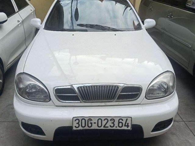 Cần bán lại xe Daewoo Lanos năm sản xuất 2002 còn mới giá cạnh tranh0