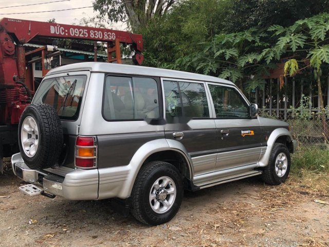 Cần bán gấp Mitsubishi Pajero năm 2002, nhập khẩu còn mới giá cạnh tranh