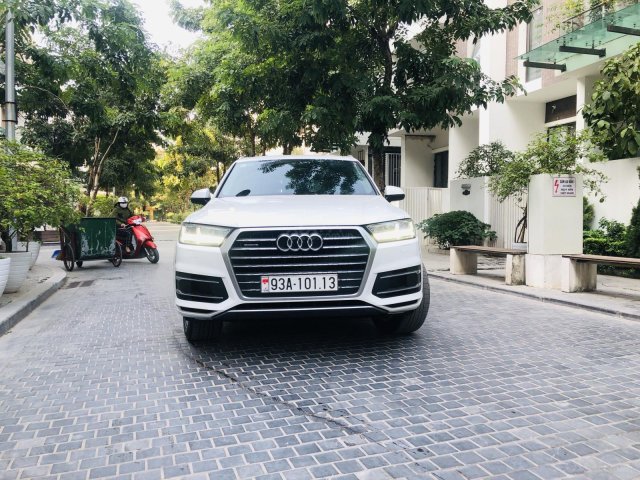 Bán Audi Q7, chạy 30.000 km cực mới0