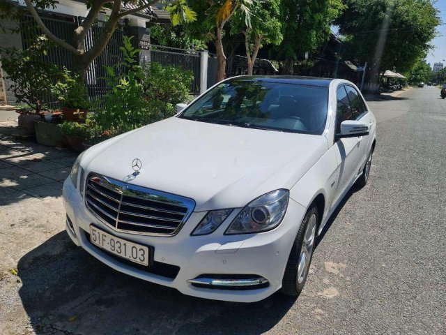 Bán ô tô Mercedes E250 sản xuất 2010, màu trắng chính chủ, 579 triệu