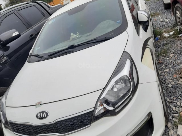 Ngân hàng phát mại tài sản xe ô tô Kia Rio 20160