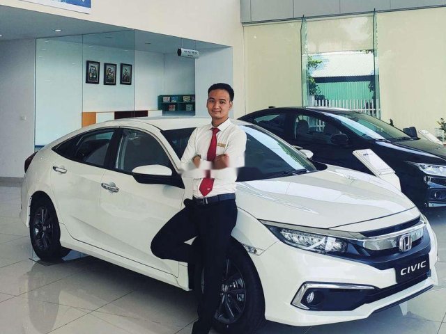 Cần bán xe Honda Civic sản xuất năm 2020, màu trắng, xe nhập0