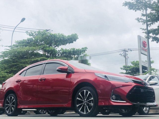 Bán ô tô Toyota Corolla Altis năm sản xuất 2020, màu đỏ0