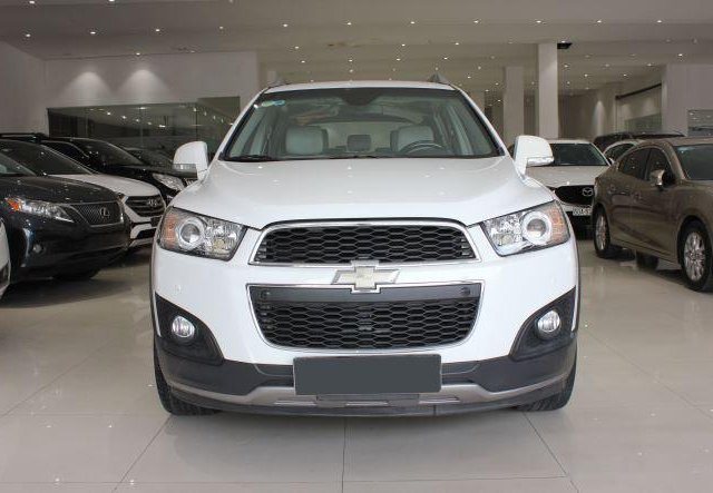 Bán Chevrolet Captiva LTZ 2.4 AT năm sản xuất 2014, màu trắng, giá tốt