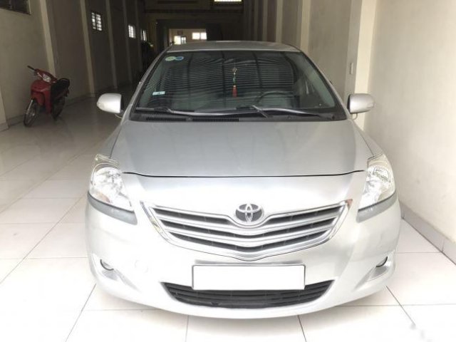 Bán Toyota Vios 1.5E MT sản xuất 2010, màu bạc, giá chỉ 298 triệu0