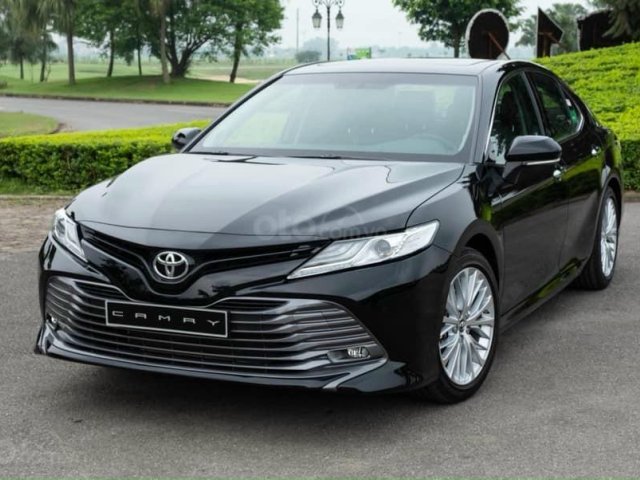 Toyota Camry sang trọng đẳng cấp