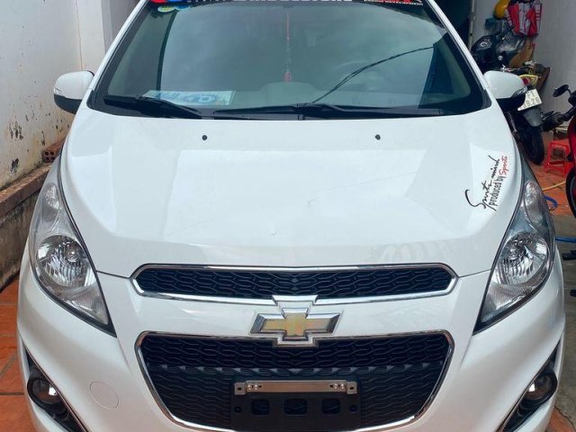 Bán xe Chevrolet Spark 2016, màu trắng chính chủ0