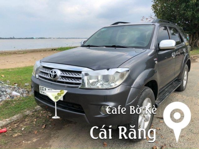 Cần bán Toyota Fortuner sản xuất 2009, màu đen, giá 445tr