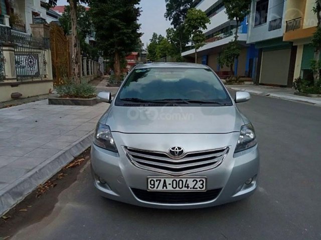 Bán Toyota Vios sản xuất năm 2013, màu bạc