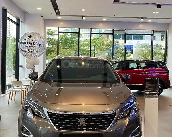 Bán ô tô Peugeot 5008 1.6 AT sản xuất 2019, màu xám0