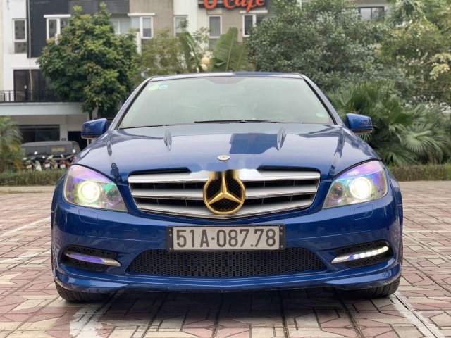 Bán ô tô Mercedes C200 đời 2010, màu xanh lam chính chủ, 375 triệu0