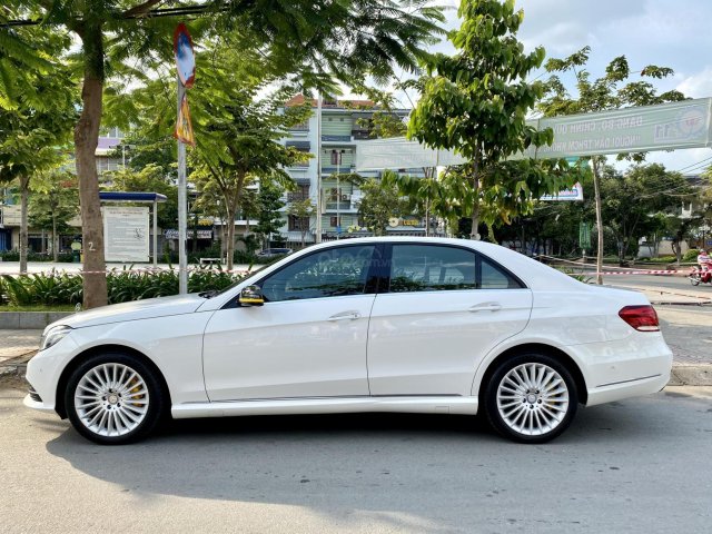 Merc E400 model 2014, 1 chủ, đi 48 000km, BSTP, trắng