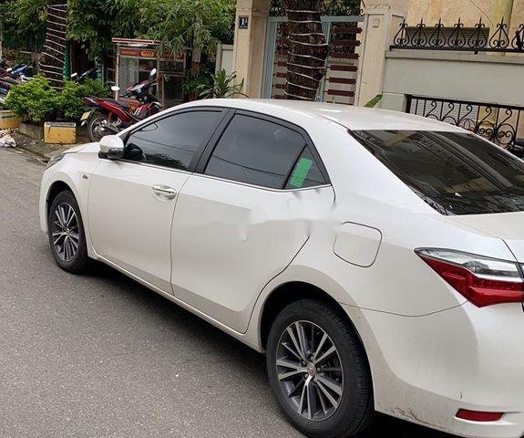 Cần bán lại xe Toyota Corolla Altis năm 2019, giá mềm