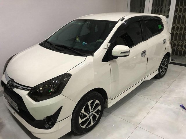 Cần bán gấp Toyota Wigo sản xuất 2018, màu trắng chính chủ 0