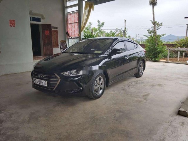 Cần bán lại xe Hyundai Elantra sản xuất năm 2019, màu đen còn mới, giá 480tr