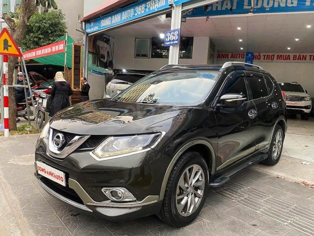 Cần bán gấp Nissan X trail 2.0AT Premium sản xuất 2017, giá tốt