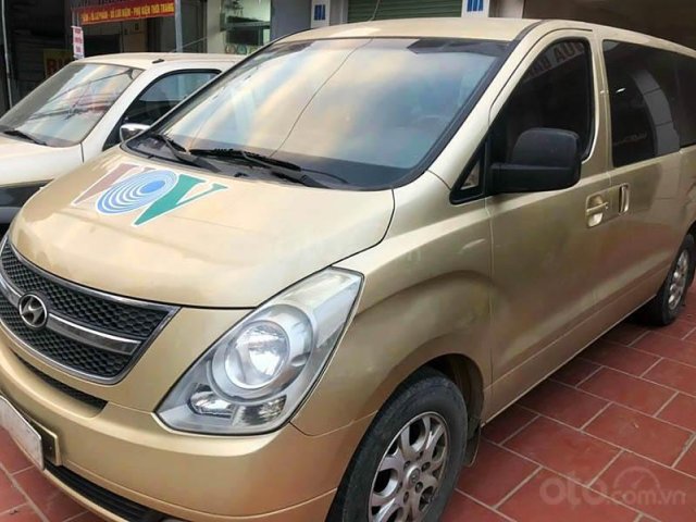 Cần bán Hyundai Grand Starex năm 2010, màu vàng, nhập khẩu 