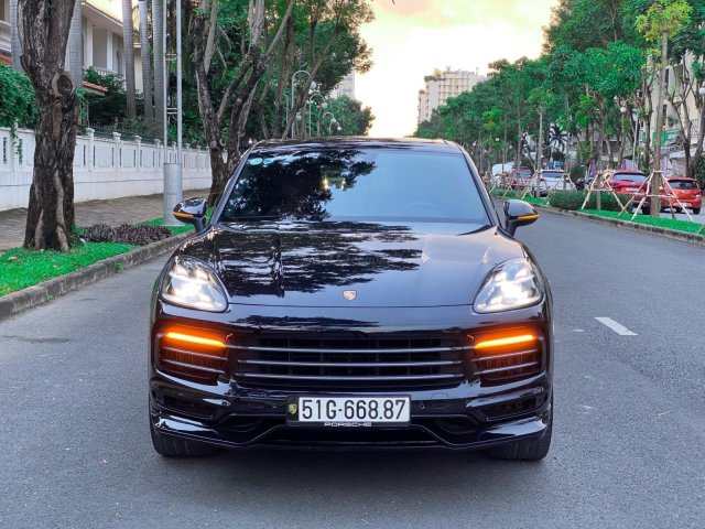 Cần bán xe Porsche Cayenne model 2019, full option