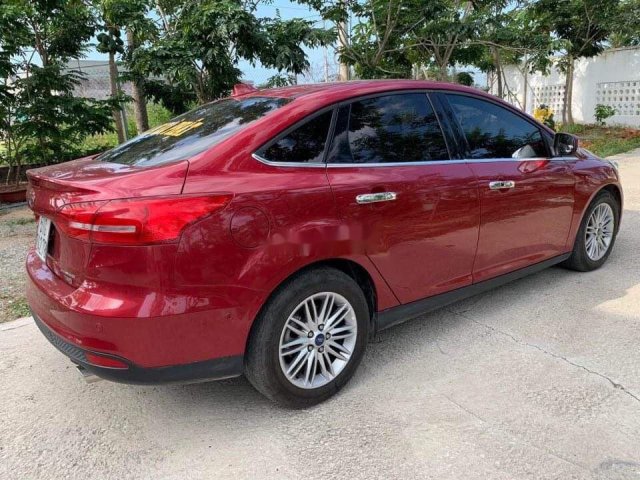 Bán Ford Focus sản xuất 2018, màu đỏ, nhập khẩu 0