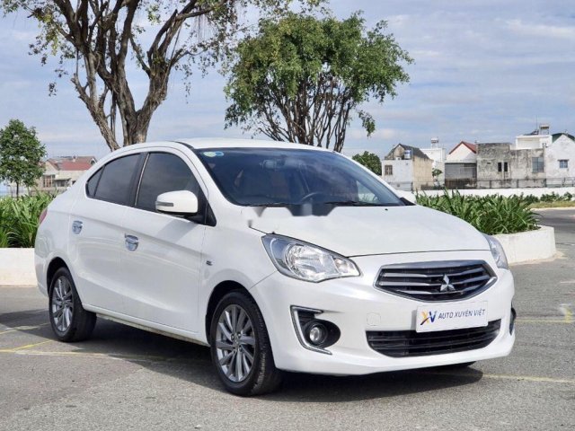 Cần bán xe Mitsubishi Attrage 2017, màu trắng, nhập khẩu, giá 348tr0