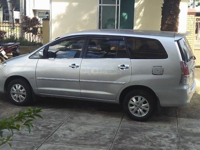 Bán ô tô Toyota Innova năm sản xuất 2009, màu bạc0