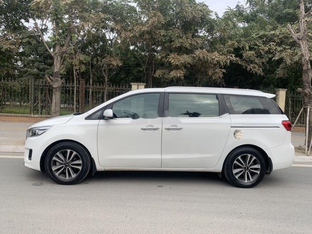 Xe Kia Sedona năm 2018, giá chỉ 799 triệu, xe một đời chủ