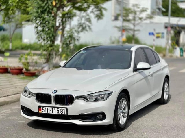 Cần bán xe BMW 3 Series 320i sản xuất năm 2016, nhập khẩu