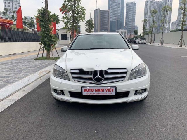 Bán ô tô Mercedes C class sản xuất 2010 còn mới giá cạnh tranh0