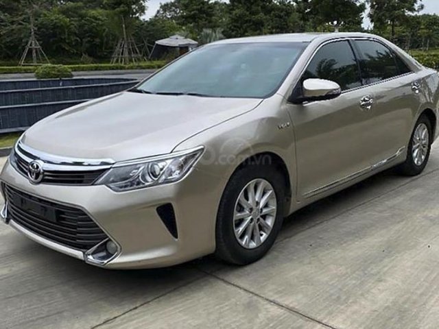 Bán Toyota Camry đời 2015, giá chỉ 720 triệu