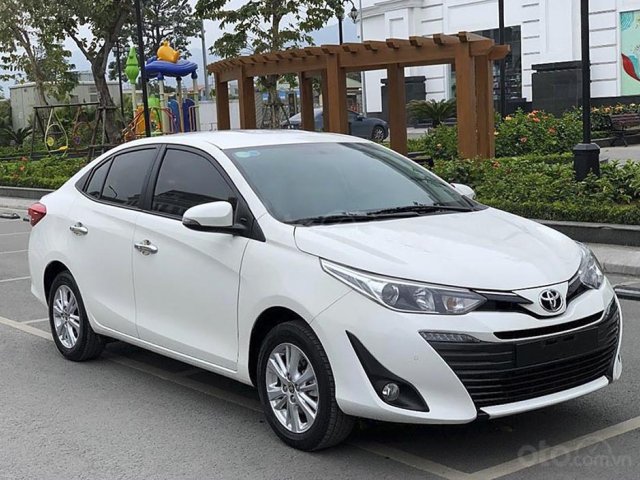 Bán Toyota Vios đời 2020, màu trắng, 555tr