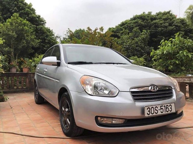 Bán ô tô Hyundai Verna đời 2009, màu bạc, nhập khẩu0