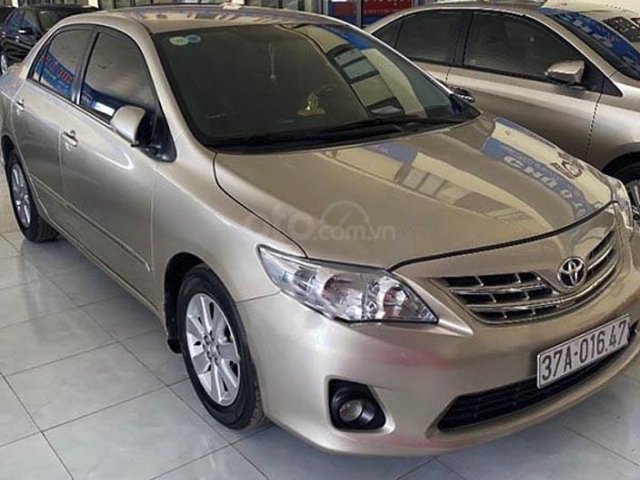 Cần bán Toyota Corolla Altis sản xuất năm 2011, 463 triệu0