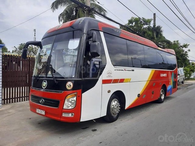 Bán Hyundai Universe sản xuất năm 2012, màu trắng giá cạnh tranh