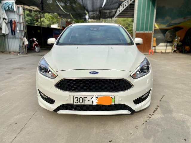 Ford Focus S năm sản xuất 2018